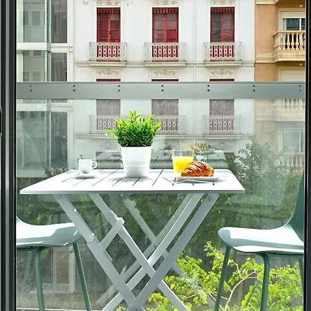 شقة Holihome Rambla 24 لقنت