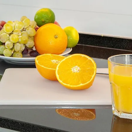 Apartman Holihome Rambla 24 *
